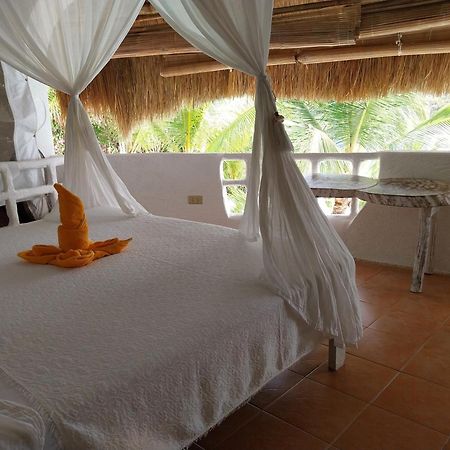 Al Faro Cosmio Hotel Palawan Бусуанга Екстериор снимка