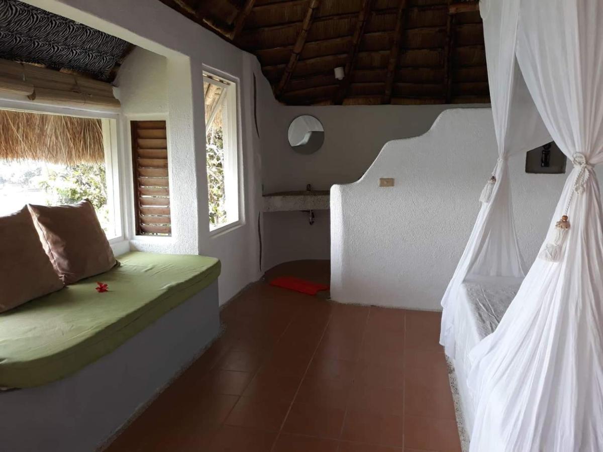 Al Faro Cosmio Hotel Palawan Бусуанга Екстериор снимка