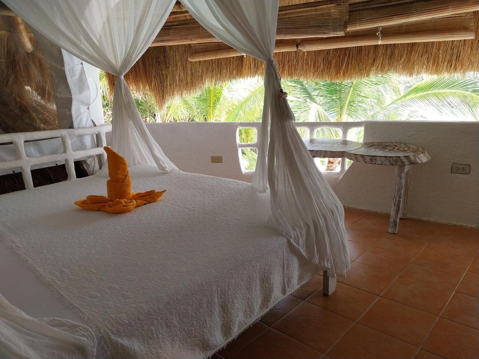 Al Faro Cosmio Hotel Palawan Бусуанга Екстериор снимка